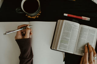 Prayer Journaling for Beginners: A Simple Guide to Talking With God