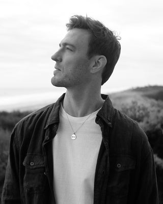 COVENANT PROMISE<br>Diamond &  Sterling  Round Pendent<br>with  Sterling  Chain