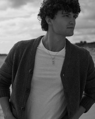 COVENANT PROMISE<br>Diamond and Sterling Vertical Pendent<br>with Sterling Chain